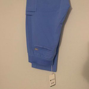 NWT FIGS Men's Medium Axim Cargo Scrub Pants Ceil Blue Short Length